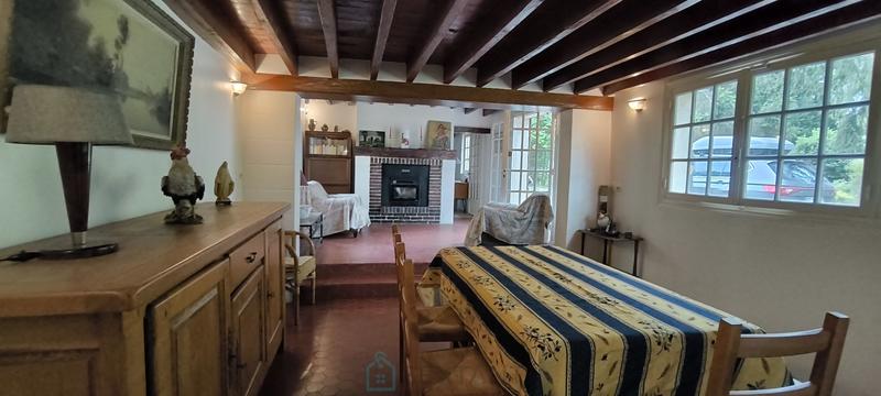 Maison - 85 m² - 5 pièces