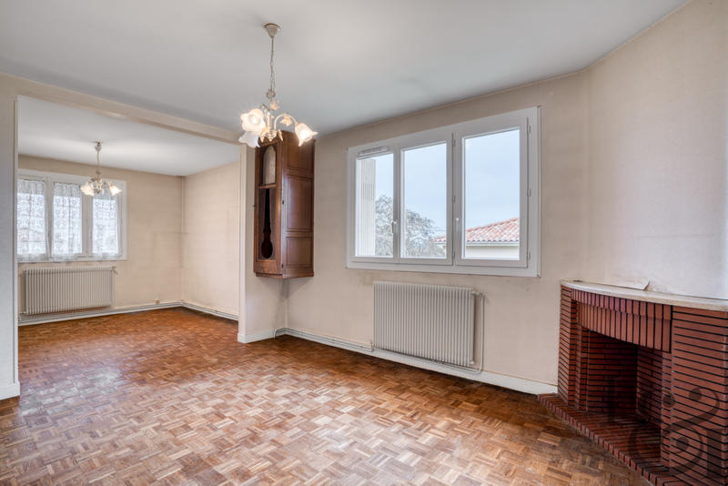 Maison - 98 m² - 5 pièces