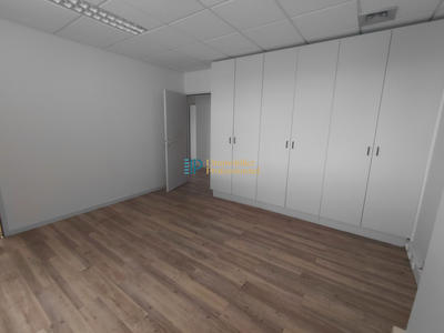 Bureau - 348 m² - 16 pièces