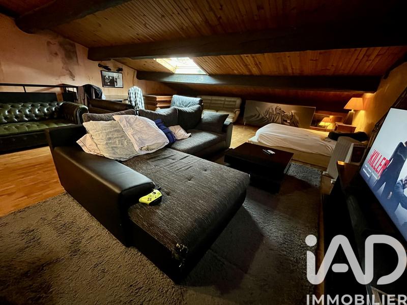 Studio - 30 m² - 1 pièce