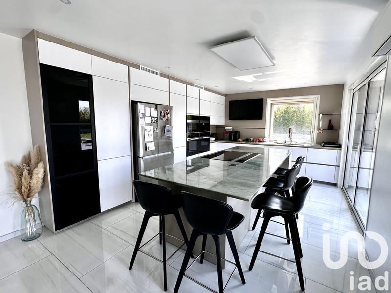 Maison - 176 m² - 5 pièces