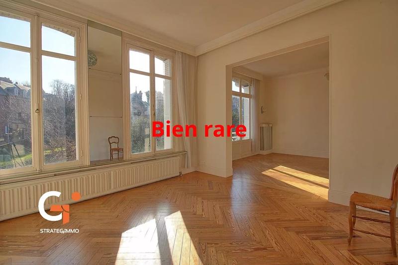 Maison - 195 m² - 8 pièces