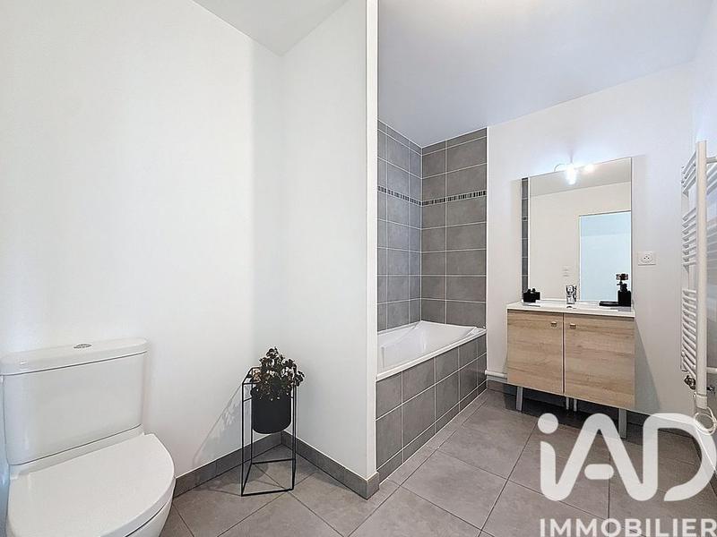 Appartement - 96 m² - 5 pièces