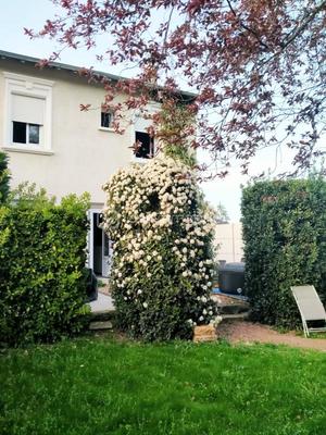 Maison de ville - 111 m² - 5 pièces