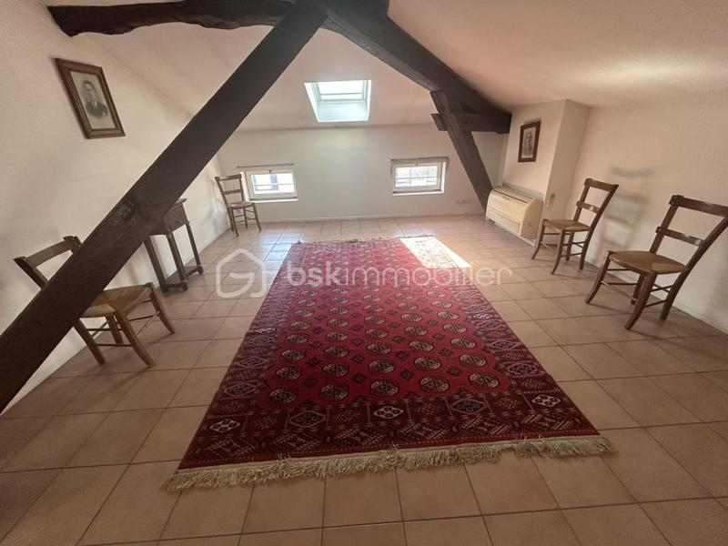 Maison - 255 m² - 10 pièces