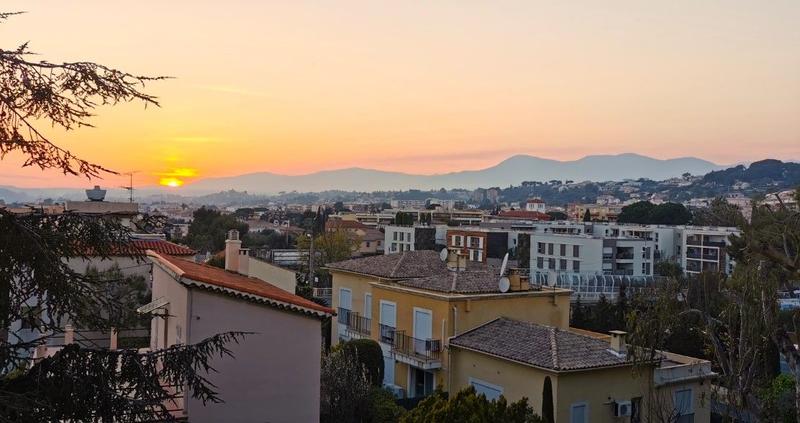 Appartement - 77 m² - 4 pièces