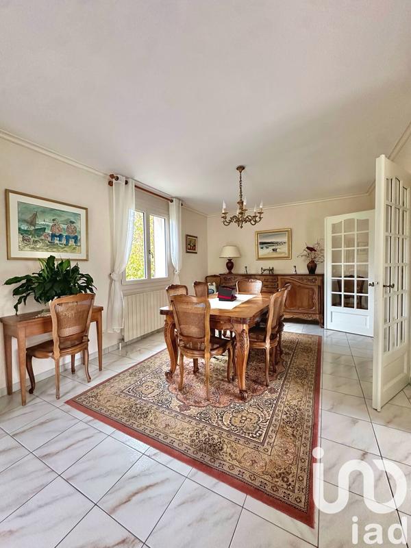 Maison - 146 m² - 8 pièces