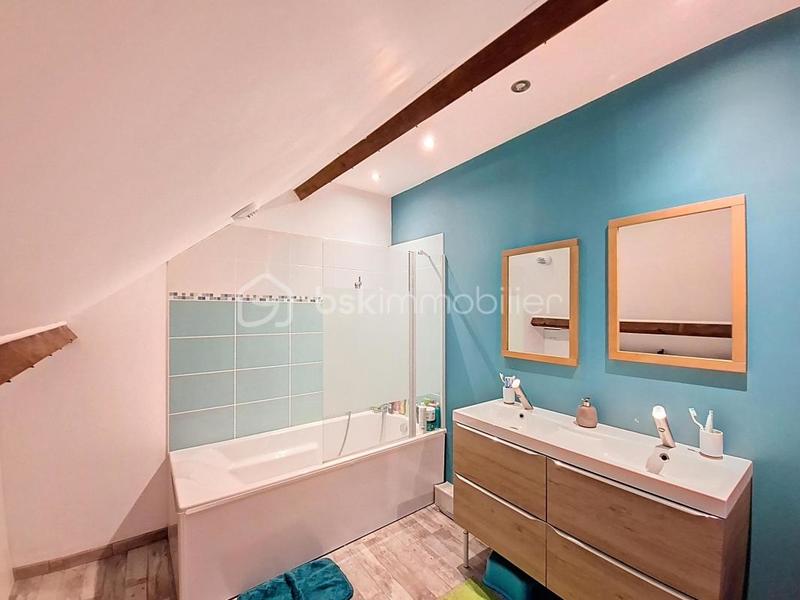 Maison - 174 m² - 6 pièces