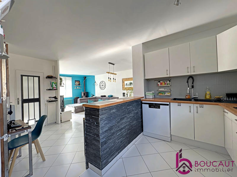 Maison - 104 m² - 4 pièces