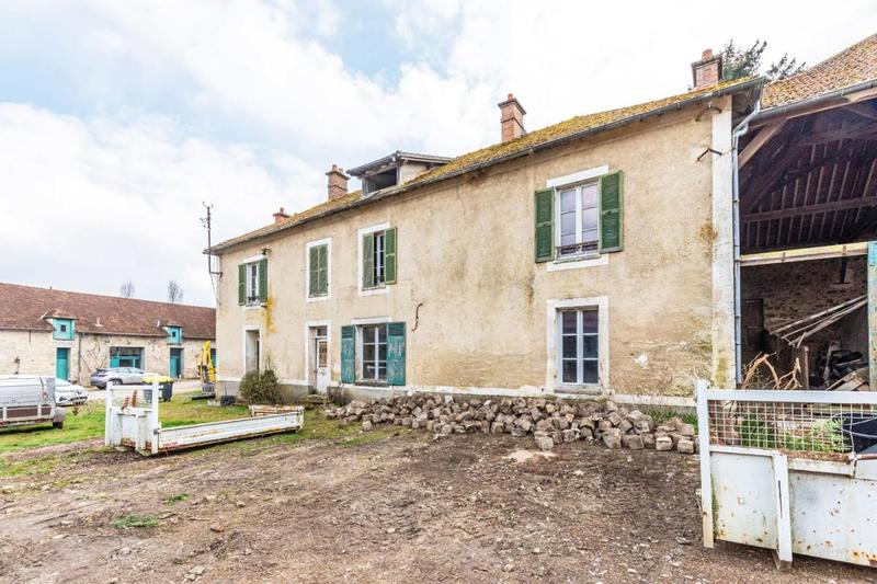 Immeuble - 2 736 m²