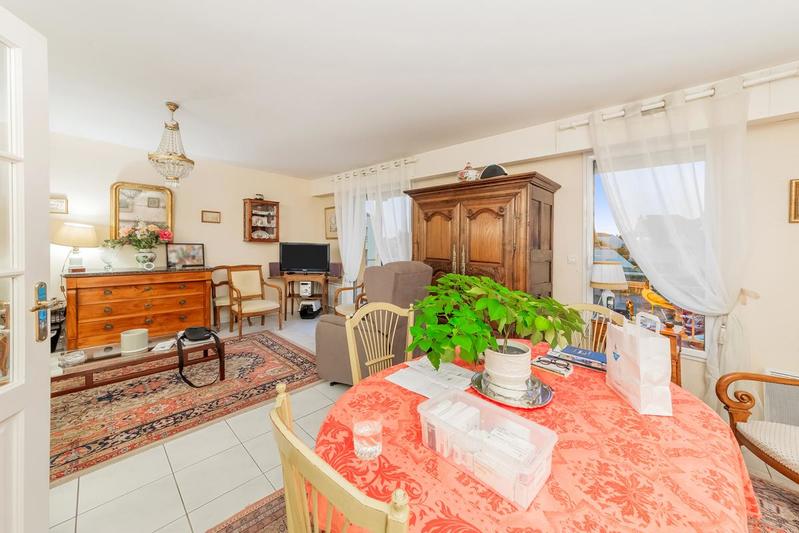 Appartement - 72 m² - 3 pièces