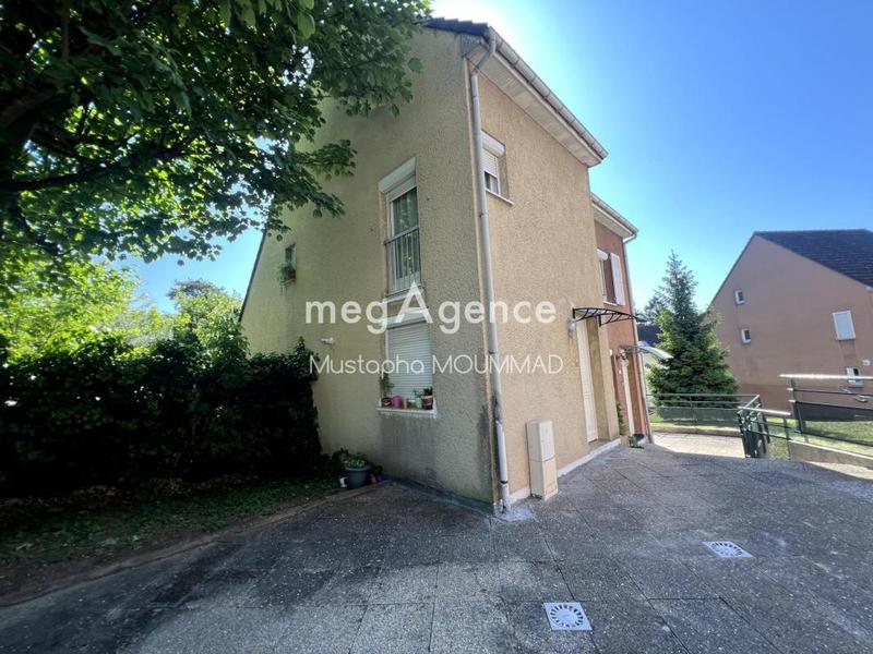 Maison - 77 m² - 4 pièces