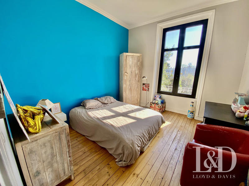 Maison ancienne - 198 m² - 8 pièces