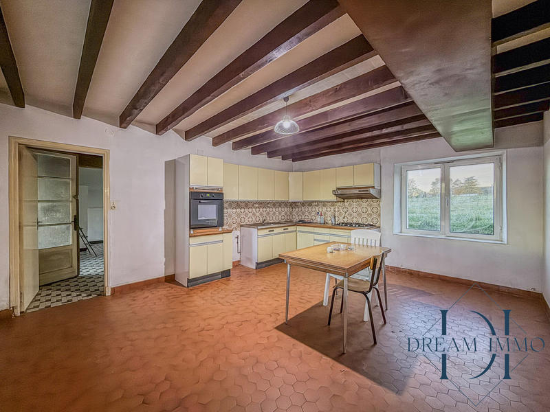 Maison - 230 m² - 7 pièces