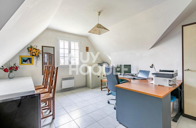 Maison - 178 m² - 7 pièces