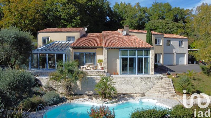 Maison de maîtres - 288 m² - 10 pièces