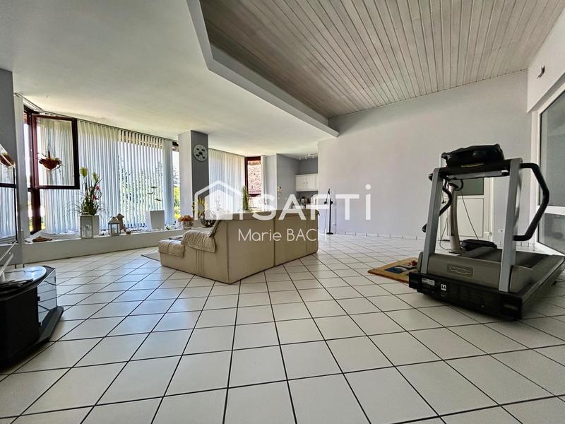 Maison - 174 m² - 8 pièces