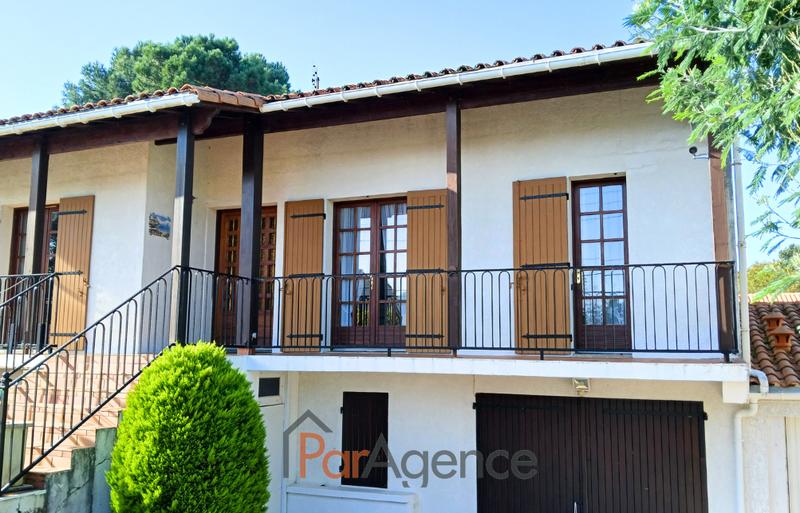 Maison - 161 m² - 7 pièces