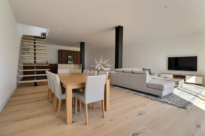 Maison - 159 m² - 5 pièces