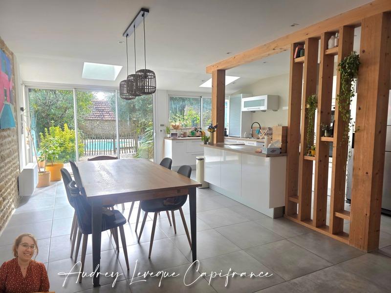 Maison - 251 m² - 7 pièces