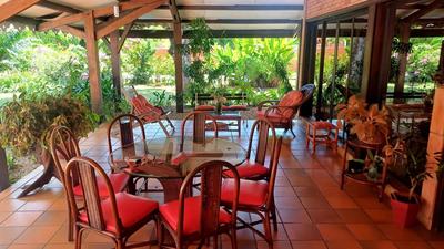 Maison - 350 m² - 6 pièces