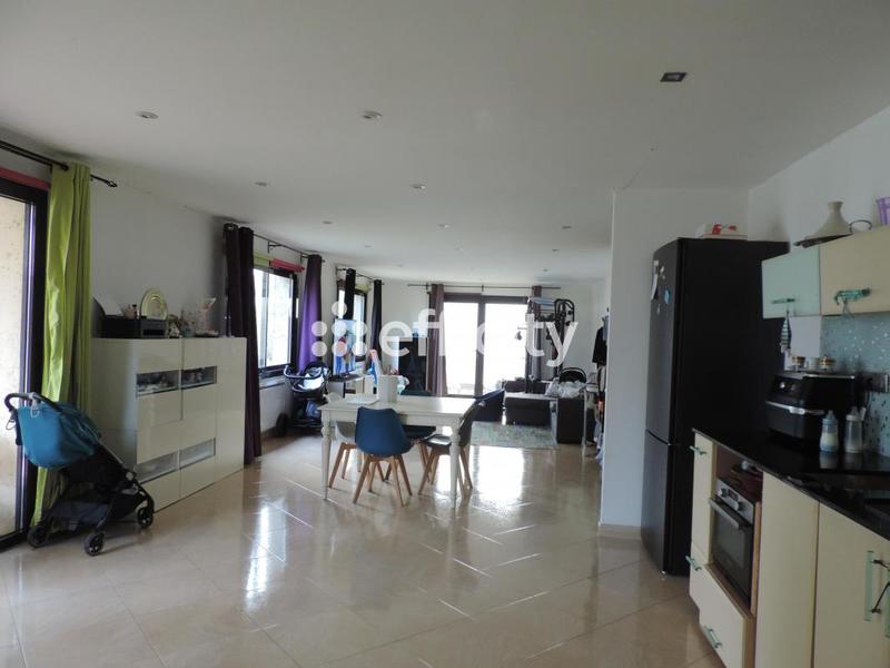 Maison - 118 m² - 3 pièces