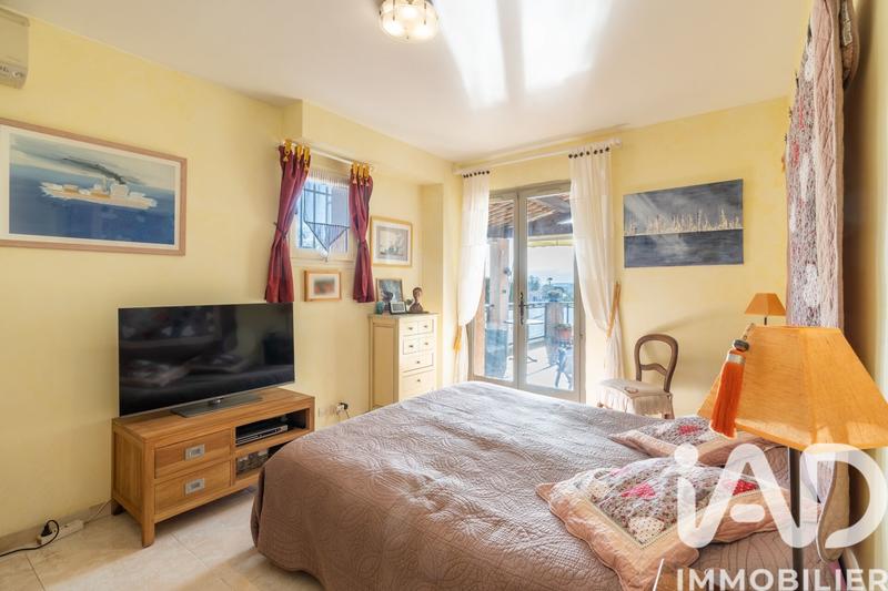 Maison - 172 m² - 7 pièces