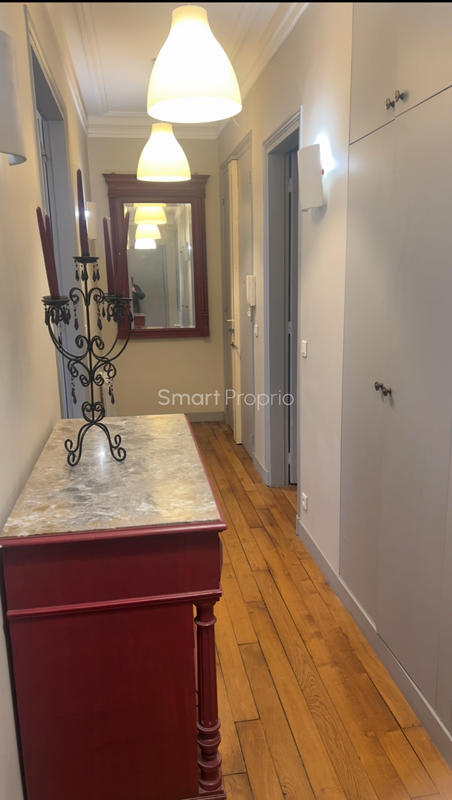 Appartement - 72 m² - 2 pièces