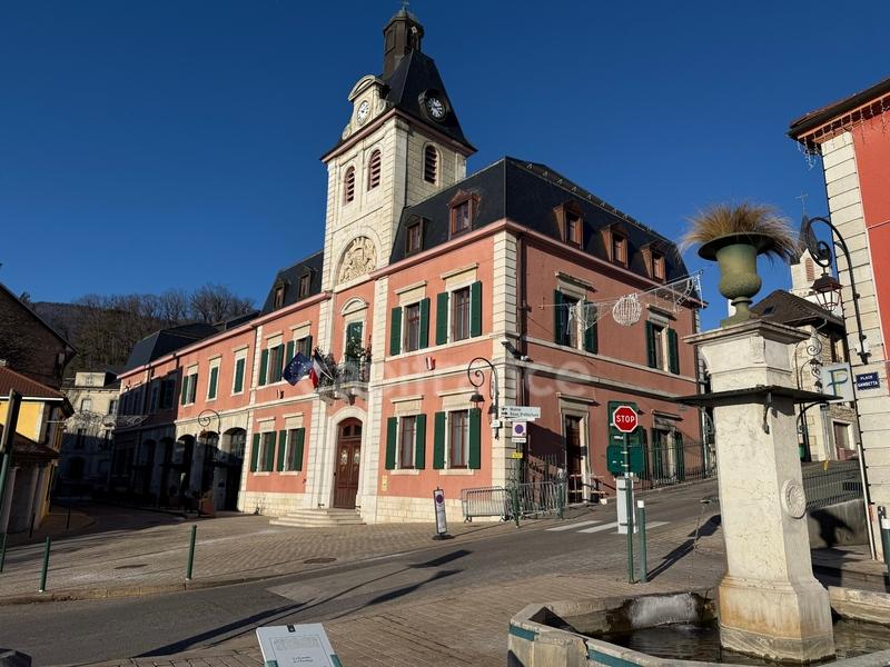 Maison de ville - 280 m² - 10 pièces