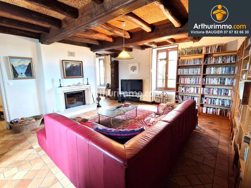 Maison - 252 m² - 10 pièces