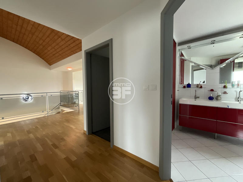 Duplex - 200 m² - 6 pièces