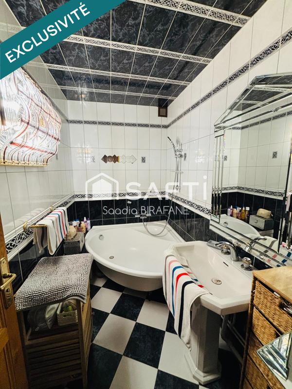 Maison - 192 m² - 7 pièces