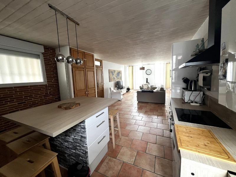 Appartement - 88 m² - 5 pièces