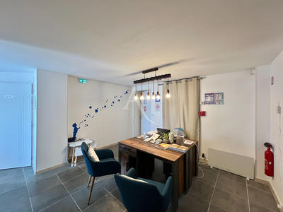 Fonds de commerce - 756 m²