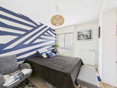 Appartement - 100 m² - 4 pièces