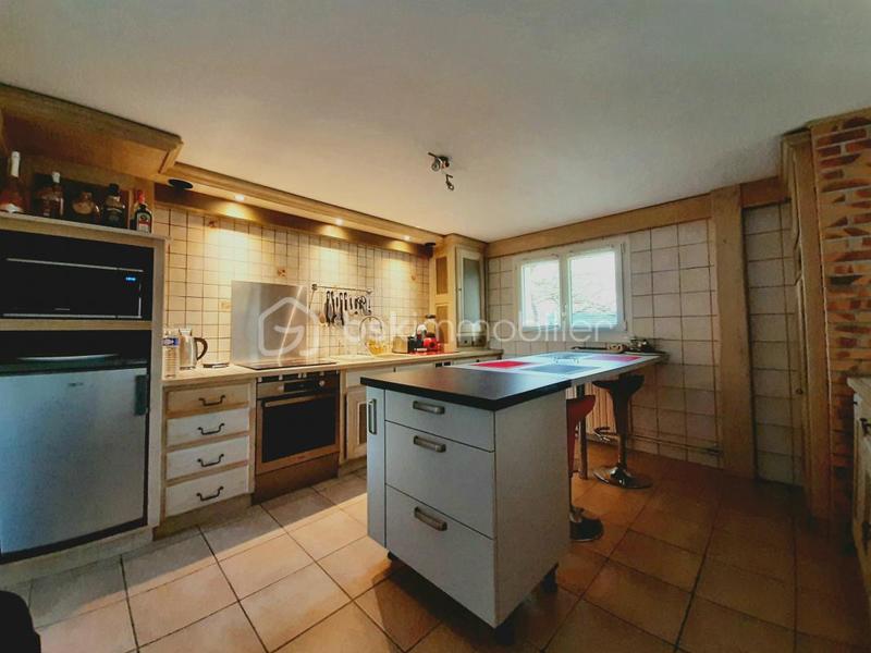 Maison traditionnelle - 117 m² - 6 pièces