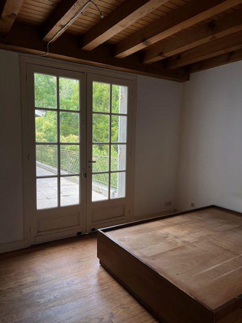 Maison - 500 m² - 10 pièces