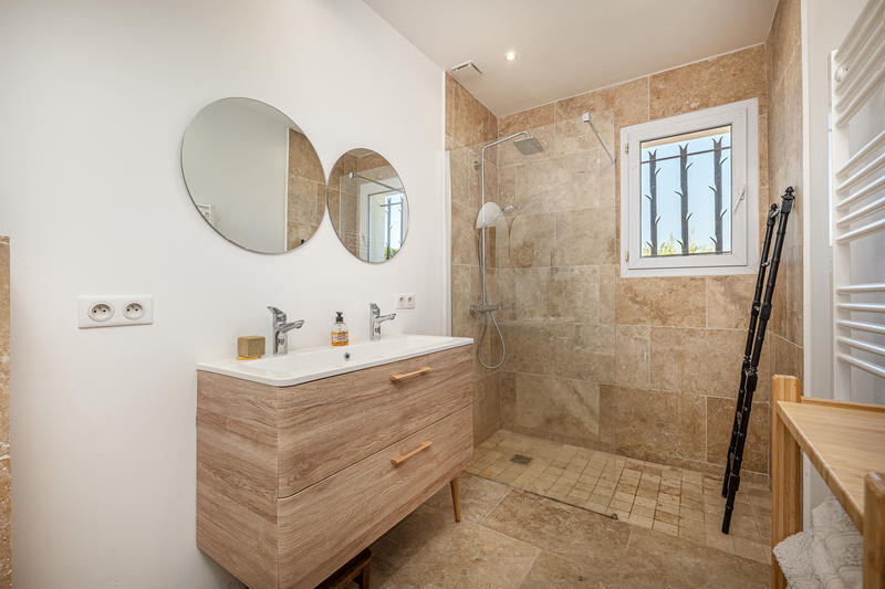 Maison - 96 m² - 5 pièces