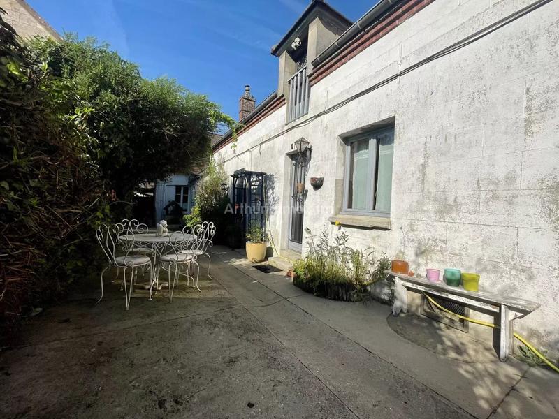 Maison - 180 m² - 7 pièces