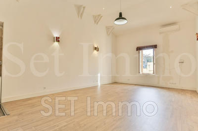 Local commercial - 102 m²