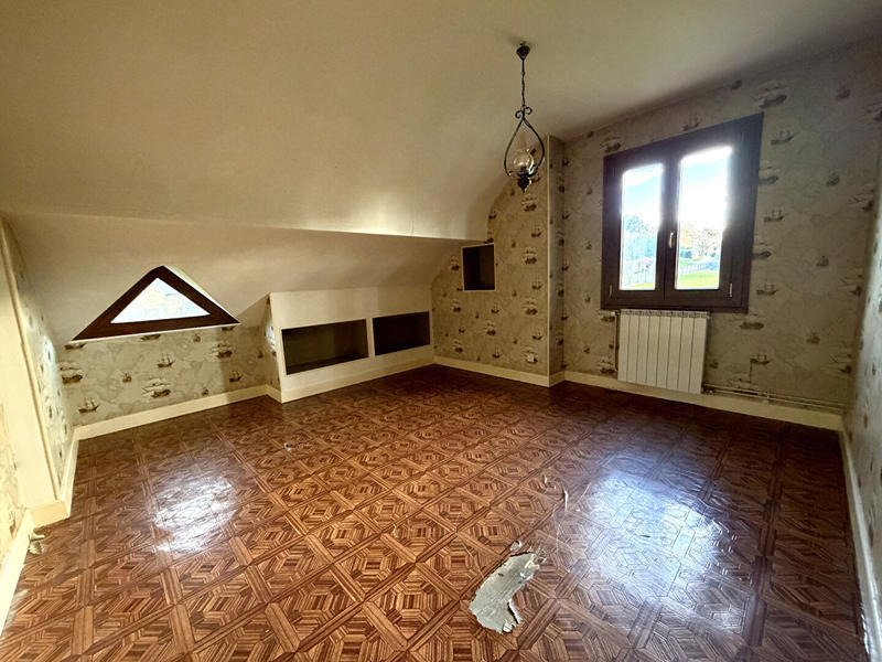 Maison - 140 m² - 6 pièces