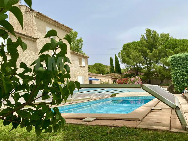 Maison traditionnelle - 150 m² - 6 pièces