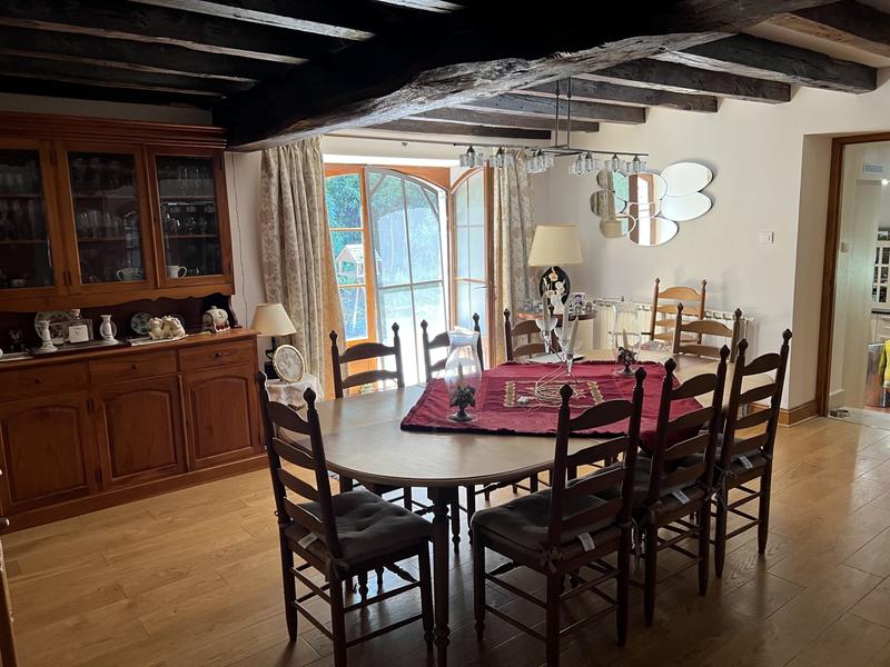 Maison - 249 m² - 6 pièces