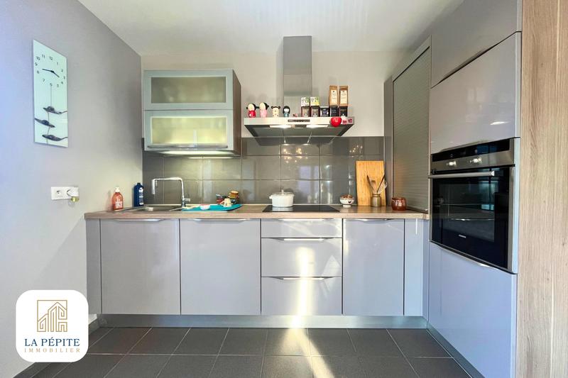 Maison - 112 m² - 6 pièces