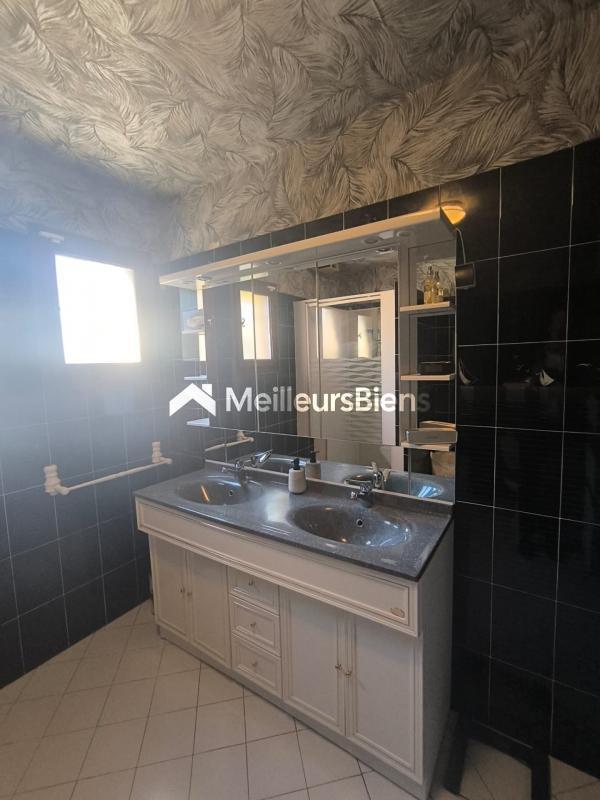 Maison - 157 m² - 6 pièces