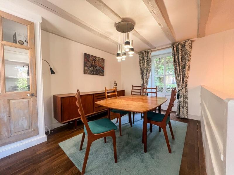 Maison - 245 m² - 10 pièces