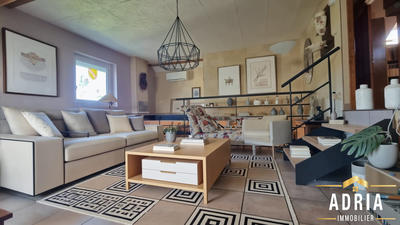 Maison - 150 m² - 8 pièces