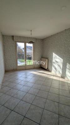 Maison - 95 m² - 5 pièces