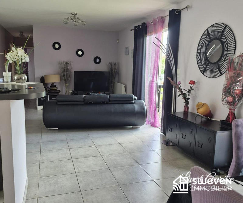 Maison - 105 m² - 4 pièces