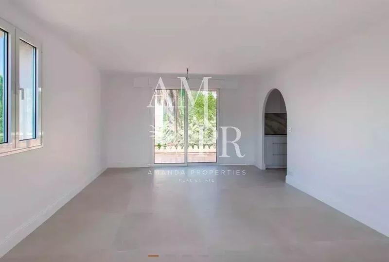 Appartement - 153 m² - 4 pièces